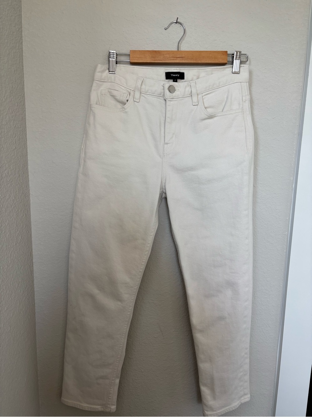 Theory Cream Straight-Leg High-Rise Jeans